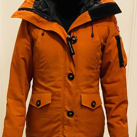Women’s Canada Goose - Picture 3 of 3
